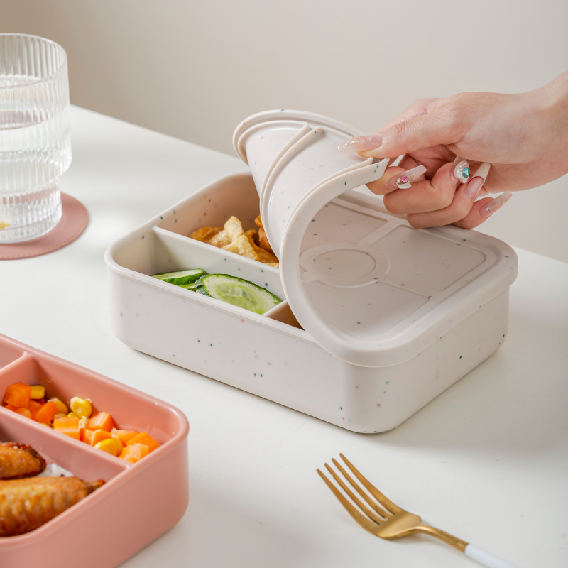 Silicone Bento Lunch Box- 5 Leakproof Compartments- White Star KiwiBunnyCo